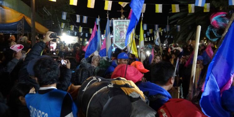 LLEGÓ LA IMAGEN DE LA VIRGEN DE PUNTA CORRAL A TUMBAYA