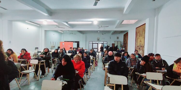 COMENZARON LOS TALLERES FAMILIA 3.0 – 2da EDICIÓN – EDUCANDO A LOS HIJOS